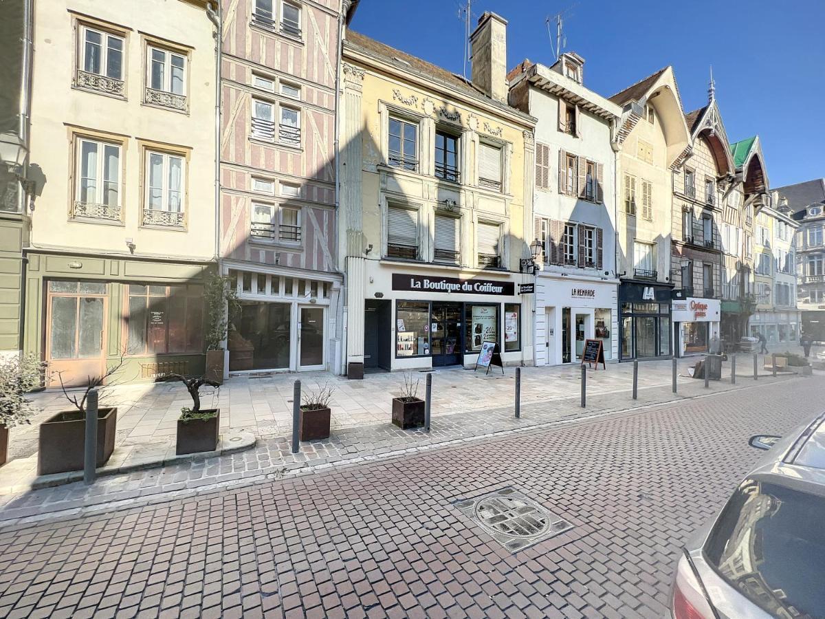 Ferienwohnung Les Terrasses Du Bouchon Troyes Exterior foto